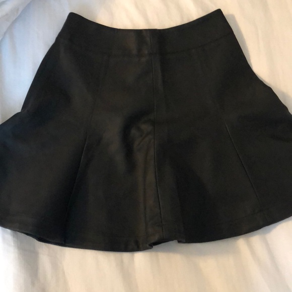 Skirt - Picture 1 of 1